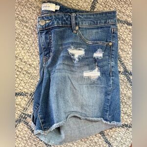 Torrid Distressed Jean Shorts Size 16